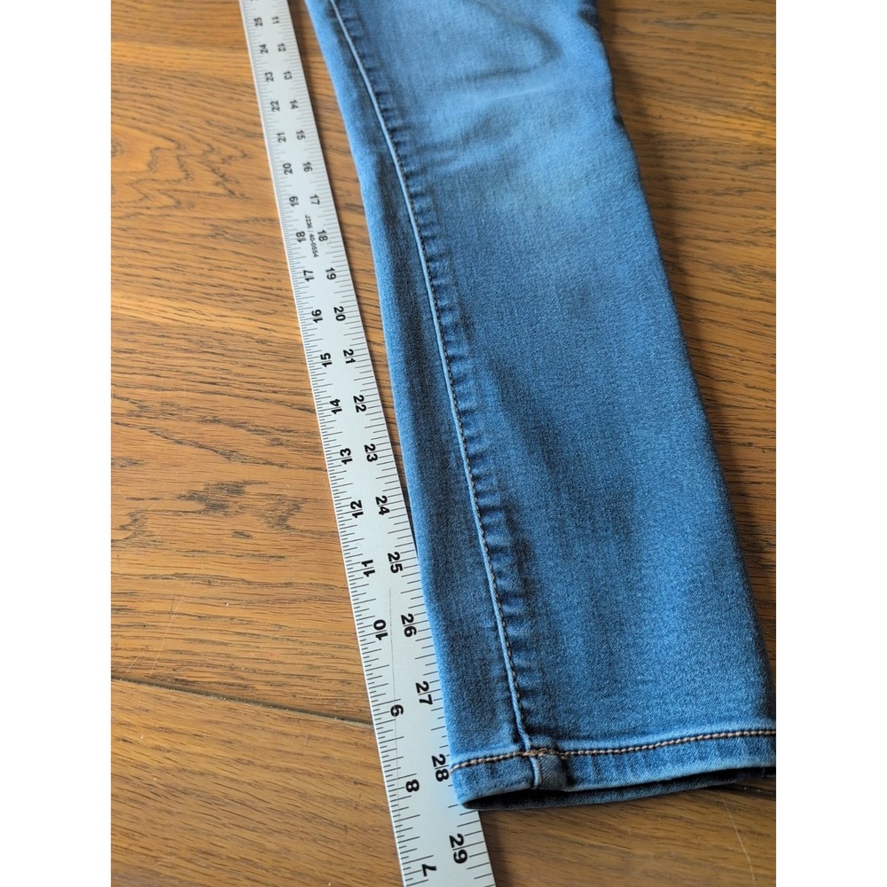 Nine West Heidi Pull-On Skinny Jeans Size 6 Medium Wash Stretch Denim - Picture 8 of 8